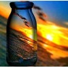 Sonnenuntergang in Glasflasche gefangen