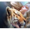 Atemberaubende Mädchen & Tiger Diamond Painting